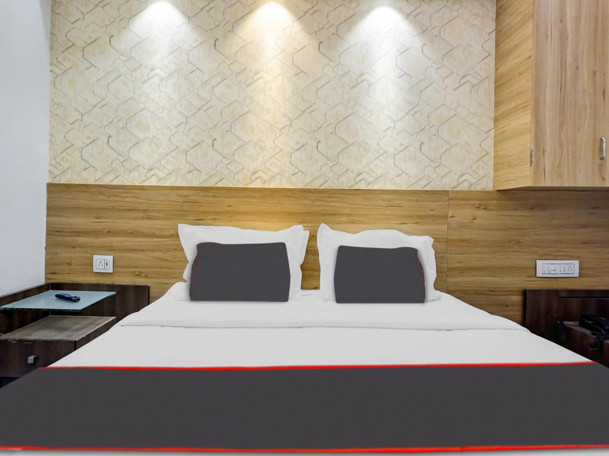 Collection O Galaxy Stay Pune Dış mekan fotoğraf